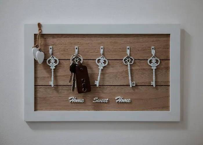 Ddhome Piazza Mazzini * לצ'ה