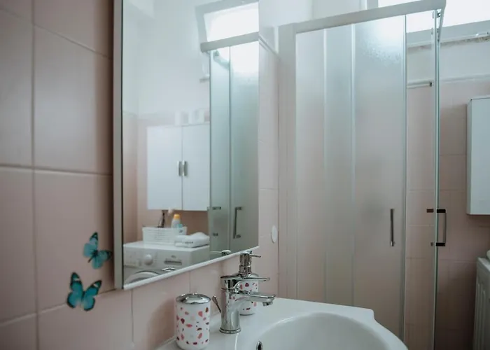 Ddhome Piazza Mazzini דירה לצ'ה